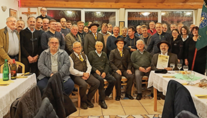 Povzetek delovanja Čebelarskega društva Velike Lašče v letu 2025